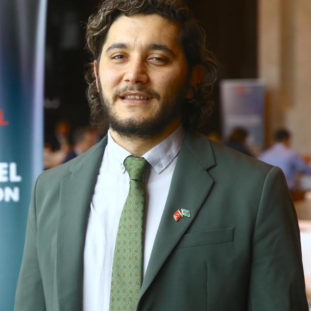Tolga ÇELİKÖZ